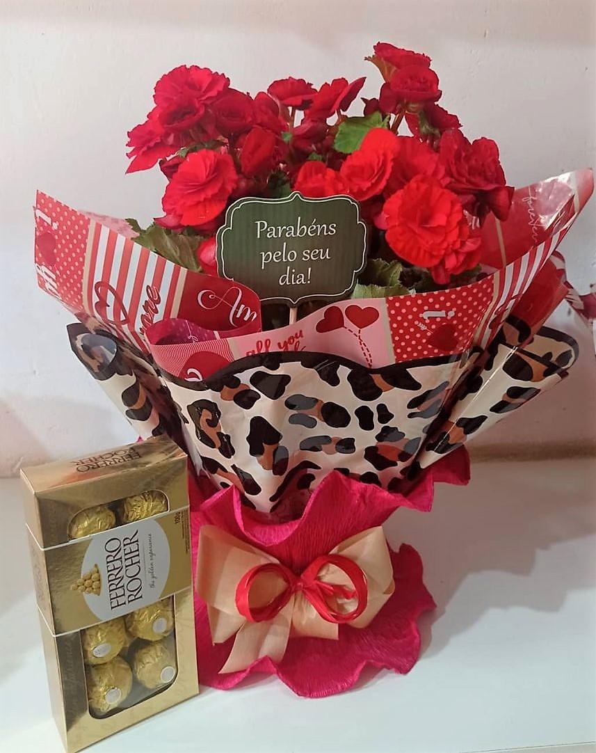 imagem de Arranjo de Begônia com Chocolates Ferrero Roche